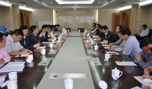南京市副市长储永宏一行调研hjc黄金城集团