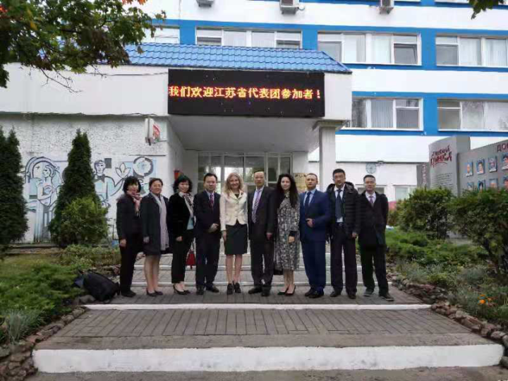 hjc黄金城粮油公司与白俄罗斯巴布施金娜-卡伦卡牛奶公司签署战略合作协议